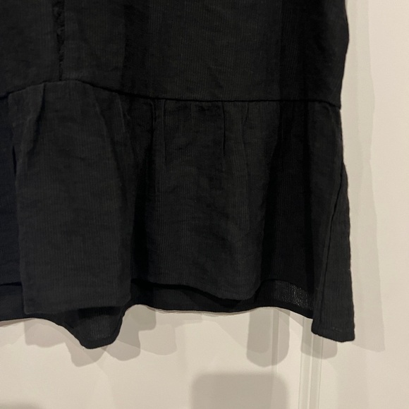 Axara Paris Short Sleeve Black Tunic with lace inlay size L - Picture 6 of 6